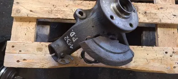 Ford Galaxy Front wheel hub 