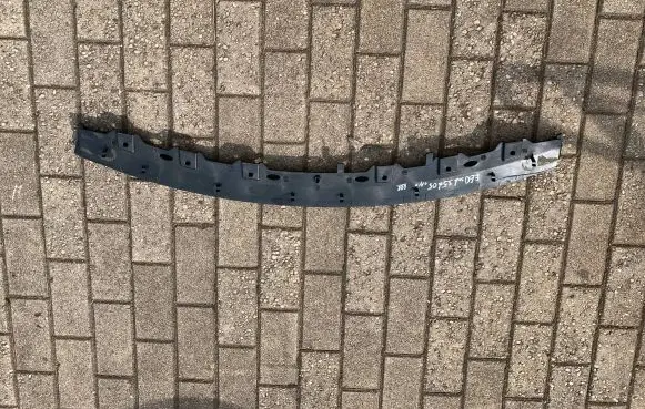 BMW 7 F01 F02 F03 F04 Parcel shelf grill 7033680