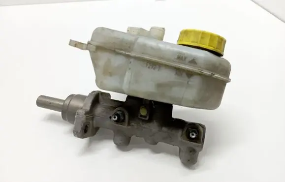 Skoda Fabia Mk2 (5J) Master brake cylinder X5617 20FTE7