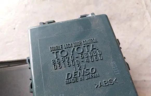 Lexus IS 220D-250-350 Door control unit/module 8597053030