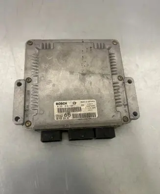 Peugeot 406 Engine control unit/module 9643527480 EDC15C2 0281010590