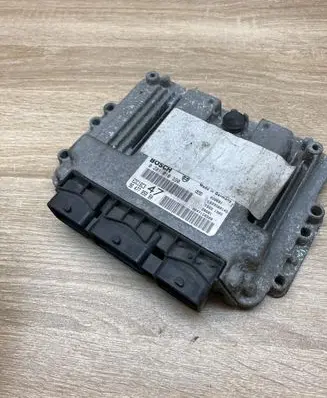 Peugeot 307 Engine control unit/module ECU 9647785880 0281010390