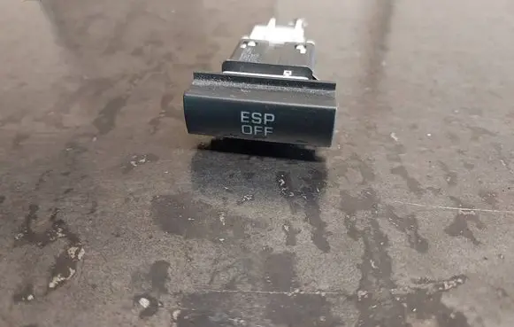 Skoda Octavia Mk2 (1Z) ESP (stability program) switch 1Z0927134A