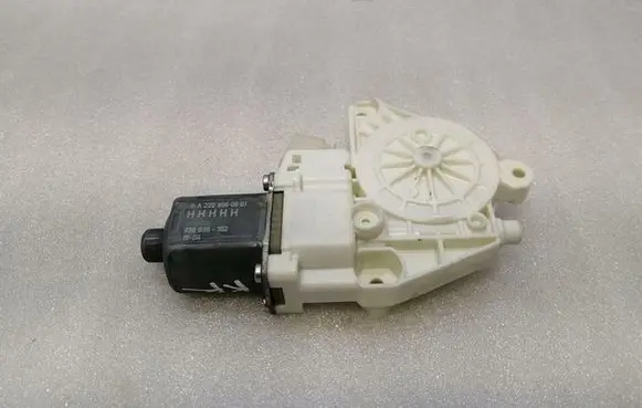Mercedes-Benz S W222 Rear door window regulator motor A2229060601