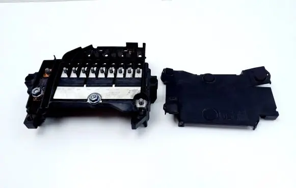 Volvo V40 Fuse module 306591923 313375351