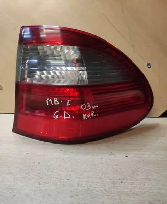 Mercedes-Benz E W210 Rear/tail lights RS102