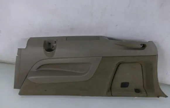 Trunk/boot side trim panel
