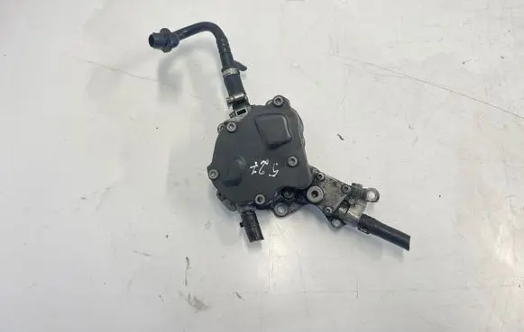 Audi A4 S4 B7 8E 8H Vacuum pump 038145209N