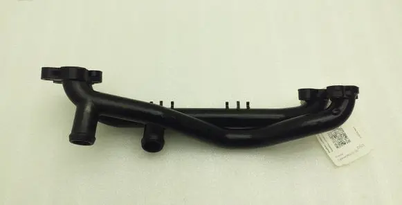 Porsche Cayenne (92A) Engine coolant pipe/hose 06E121083J