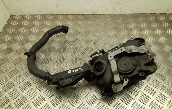 Audi Q7 4M Oil breather separator 06E638B