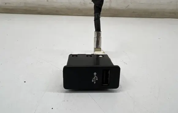 USB socket connector
