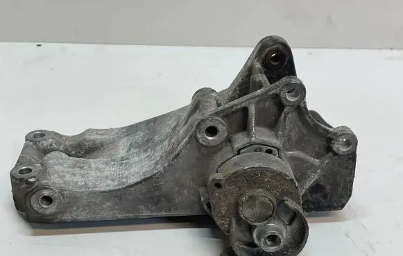 Volkswagen Golf V Generator/alternator bracket 030145169