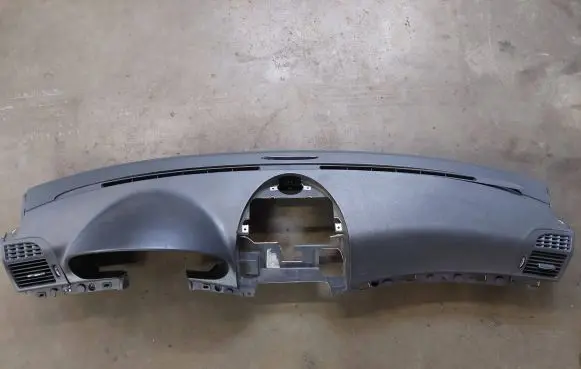 Mercedes-Benz E W211 Dashboard