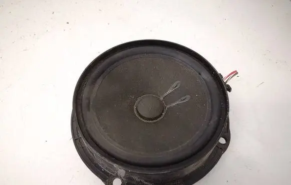 Skoda Octavia Mk3 (5E) Front door speaker 5E0035411A