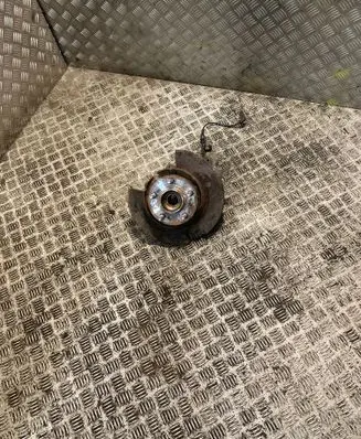 Chrysler 300 - 300C Rear wheel hub 4782586AC