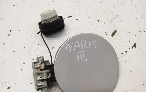 Toyota Yaris Fuel tank cap