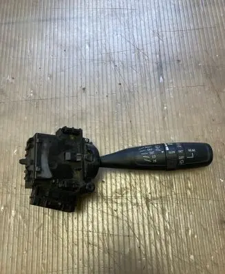 Suzuki SX4 S-Cross Wiper control stalk