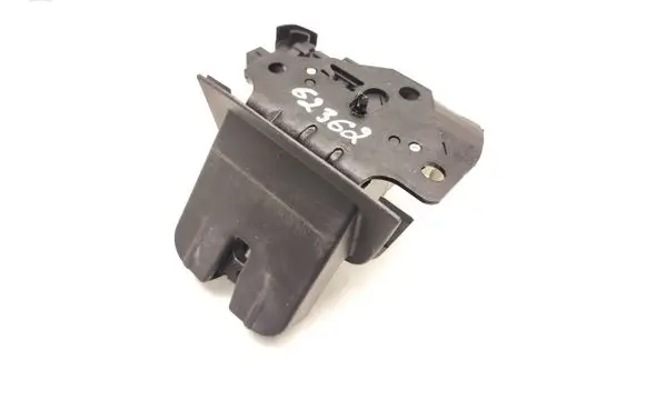 Audi Q7 4L Tailgate/trunk/boot lock/catch/latch 8P4827505C