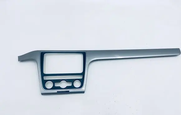 Volkswagen PASSAT B7 USA Radio/GPS head unit trim 561857212
