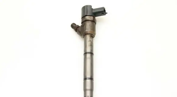 Hyundai i40 Fuel injector 338002A800
