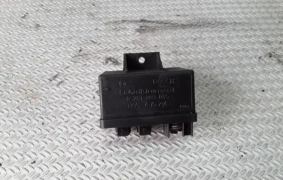 Fiat Multipla Glow plug pre-heat relay 0281003015
