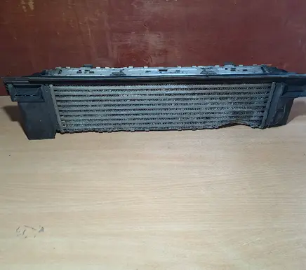BMW 3 F30 F35 F31 Intercooler radiator 7600530 M151693 1527231
