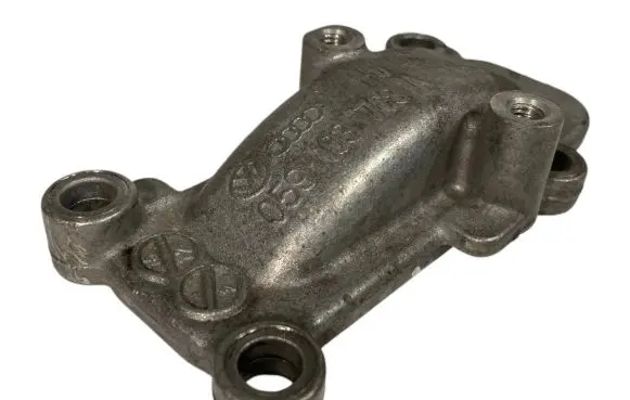 Audi Q7 4M other engine part 059103708A