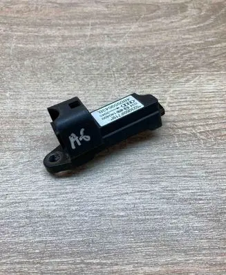 Audi A6 S6 C5 4B Airbag deployment crash/impact sensor 4B0959643B