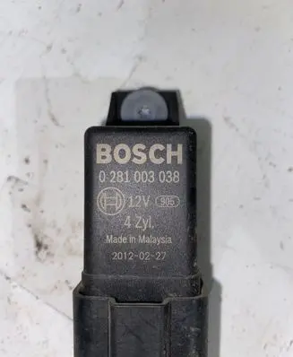Skoda Superb B6 (3T) Glow plug pre-heat relay 0281003038