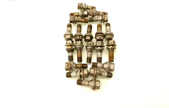 Volvo XC90 Nuts/bolts 