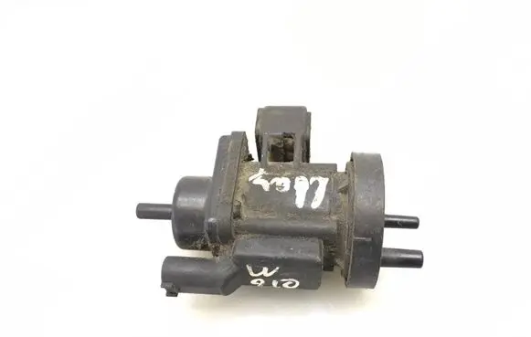 Mercedes-Benz E W210 Turbo solenoid valve A0005450427