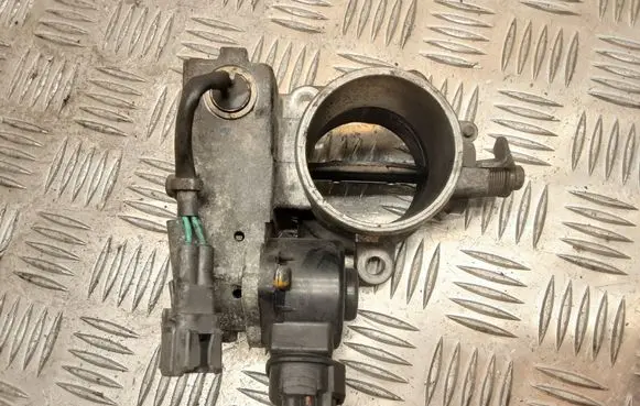 Toyota RAV 4 (XA20) Throttle valve 8967221020