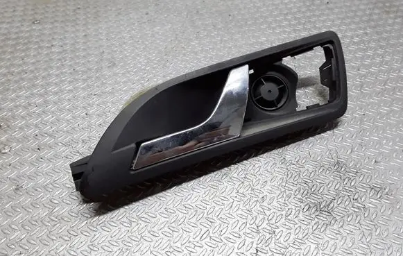 Skoda Octavia Mk2 (1Z) Rear door interior handle 1Z0839247