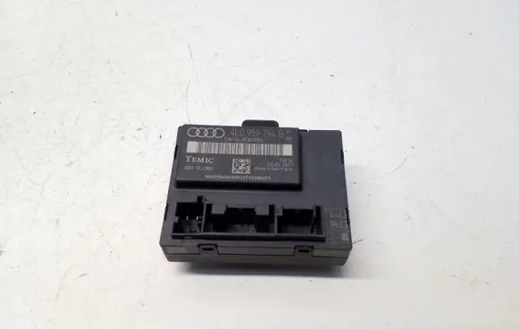 Audi Q7 4L Door control unit/module 4L0959794B 4L0910795B
