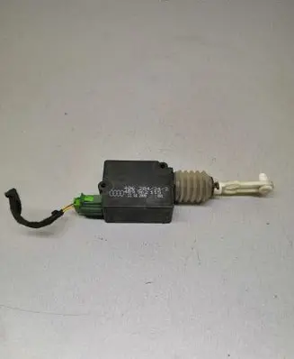 Audi A6 S6 C5 4B Central locking motor 4B9962115