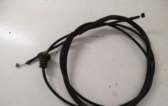 Engine bonnet/hood lock release cable
