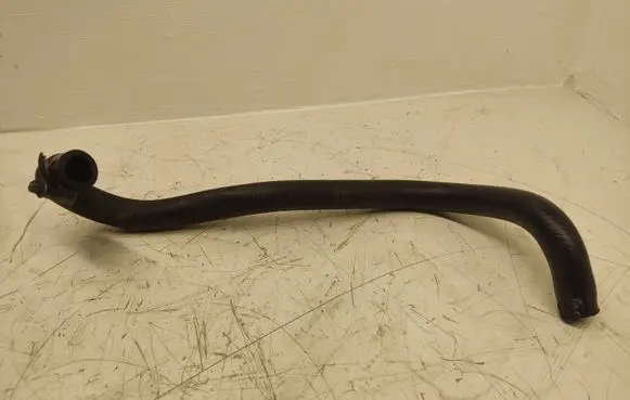 Volvo XC90 Engine coolant pipe/hose