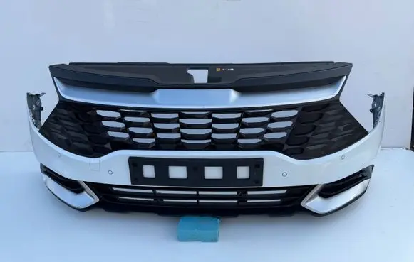 KIA Sportage Front bumper 181818111