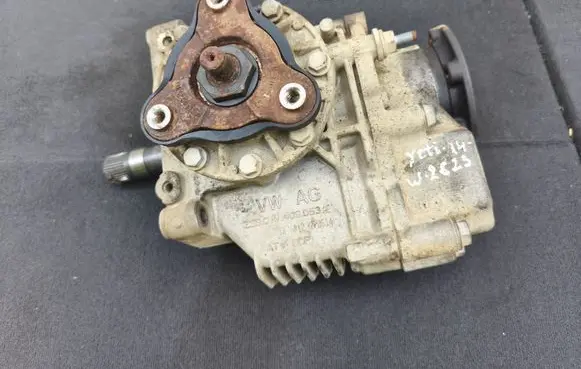 Skoda Yeti (5L) Gearbox transfer box case 0AV409053AE