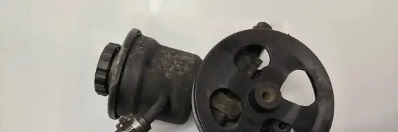 Toyota Yaris Electric power steering pump 