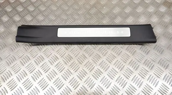 Toyota Highlander XU70 Front sill trim cover 679130E110 679130E120