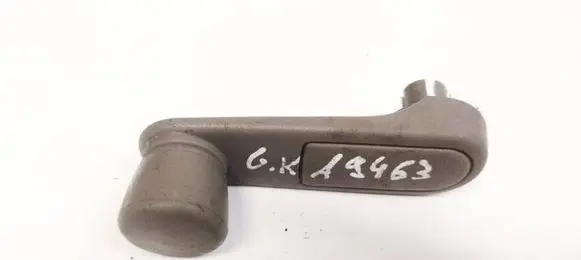 Citroen Xsara Picasso Front door window winding handle 