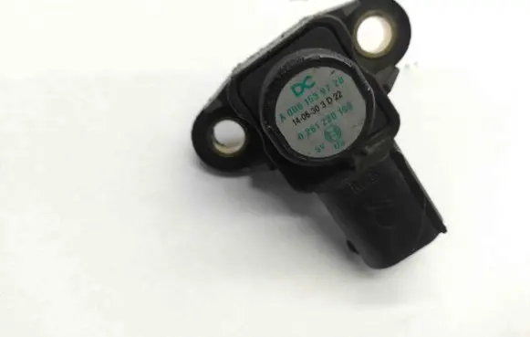 Mercedes-Benz E W212 Air pressure sensor A0061539728