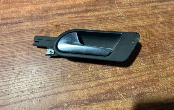 Volkswagen Golf V Sliding door interior handle 1K5837113