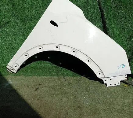 SsangYong Tivoli Fender