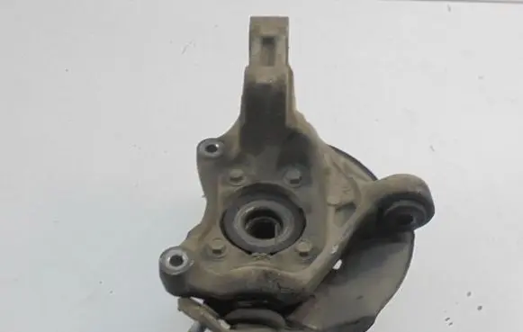 Toyota Prius+ (ZVW40) Front wheel hub spindle knuckle 