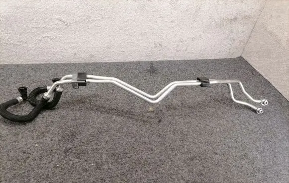 Jaguar F-Pace Gearbox oil cooler pipe/hose HK837R081