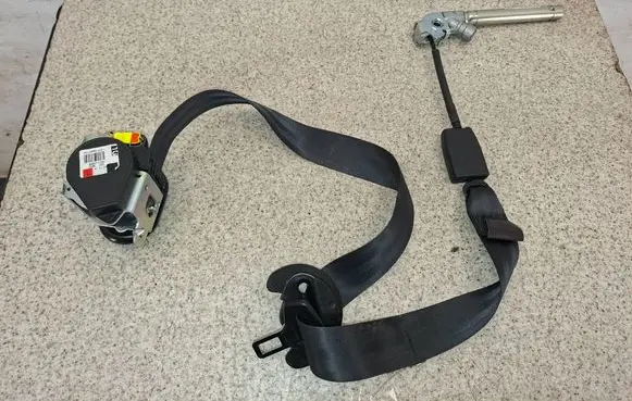 Citroen C4 II Picasso Front seatbelt 98010203XX 008L000 626071000