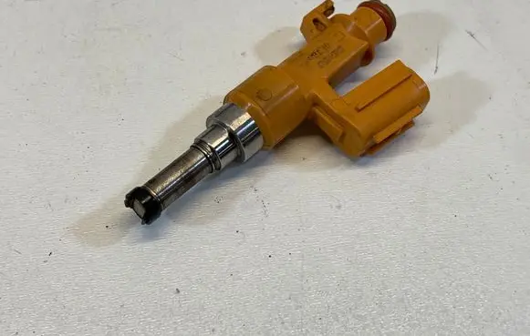 Lexus RX 450H Fuel injector 2325031140