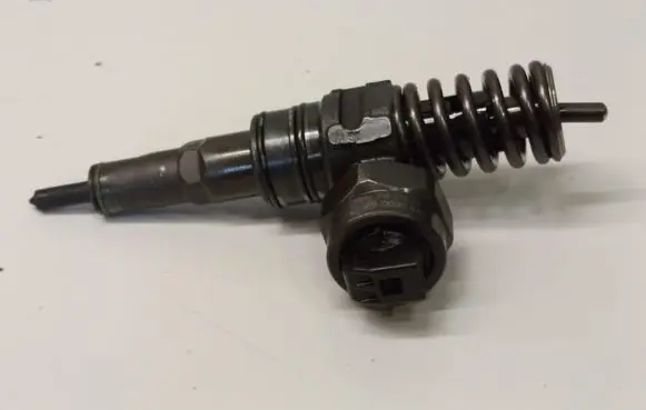 Ford Galaxy Fuel injector 038130073AC